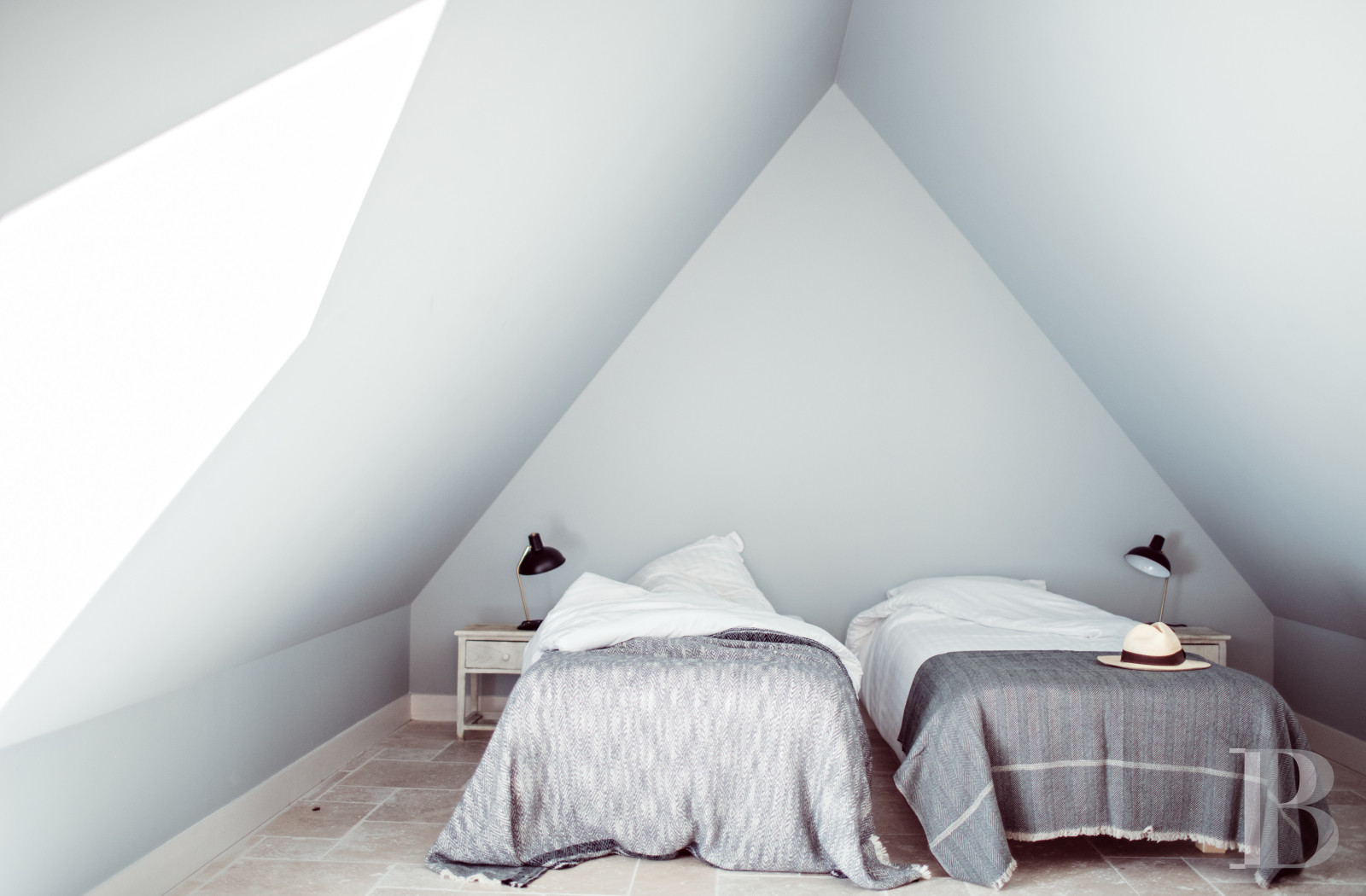 A country house rental for a year with access to the services and facilities of a large estate, an hour’s train ride from Paris in Touraine  - photo  n°16